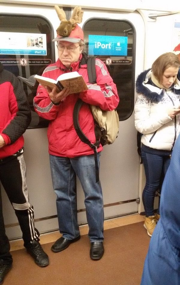 30 Strange things spotted on the subway.