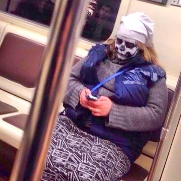 30 Strange things spotted on the subway.