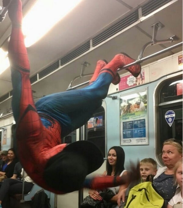 30 Strange things spotted on the subway.