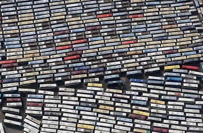 Busses Carrying Pilgrims In Mecca Look Like Cassette Tapes