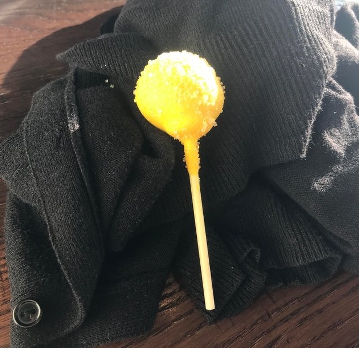 A barista gave this cake pop to someone who was crying.