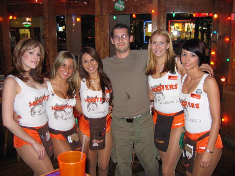 hover hand hover hand hooters