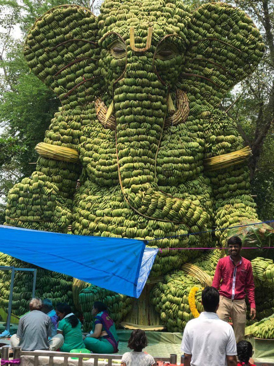 ganpati made of bananas
