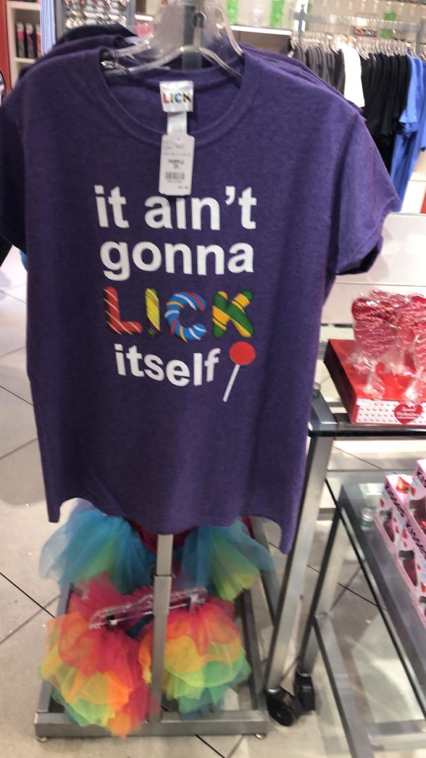 t shirt - it ain't gonna itself