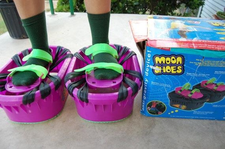 moon shoes 90s