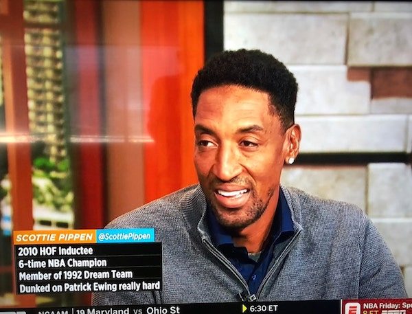 photo caption - Scottie Pippen Pippen 2010 Hof Inductee 6time Nba Champion Member of 1992 Dream Team Dunked on Patrick Ewing really hard Vom Nba Friday Spa Et I 19 Maryland ys Ohio St Oct Eat