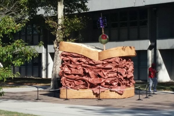 giant object - Massive sculpture of a sandwich