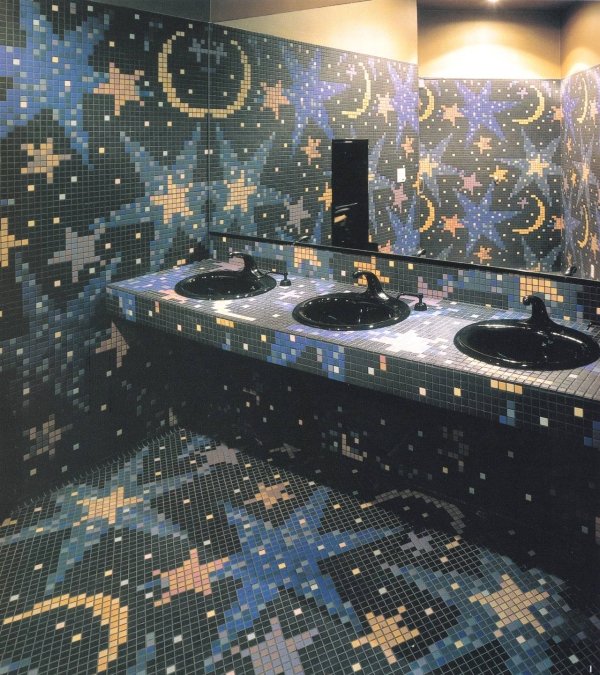 27 Bathroom designs that will make you scratch your head.