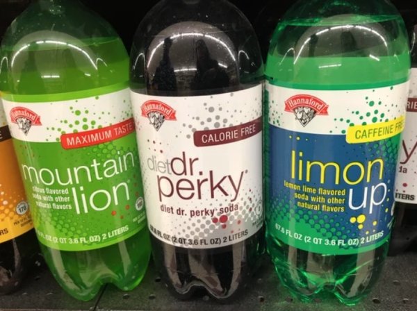 bottle - Calorie Free Maximum Taste Caffeine limon lavored w coountain ith other lavors lion perky Iters lemon lime flavored soda with other natural flavors diet dr. perky soda As Floz 2 01 M1212120T 36 Floz 20 0212 Liters Az 12 07 3.6 Floz 2 Lite Rot 3,6