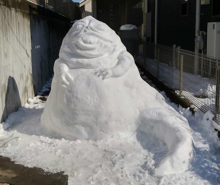 Snowman in Japan.