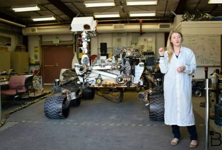 mars curiosity rover size