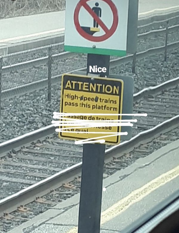 wtf lane - Nice Attention High trains pass this platform sago de train ce nad