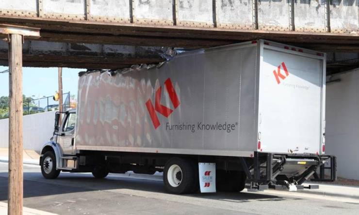 fail pics - trailer truck - Furnishing Knowledge
