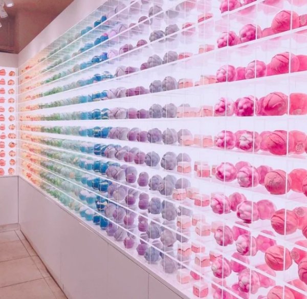 lush liverpool bath bomb wall