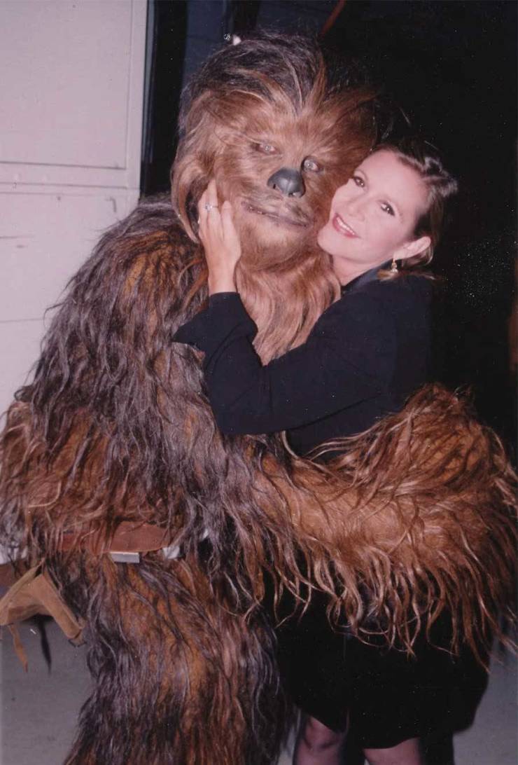 peter mayhew and carrie fisher