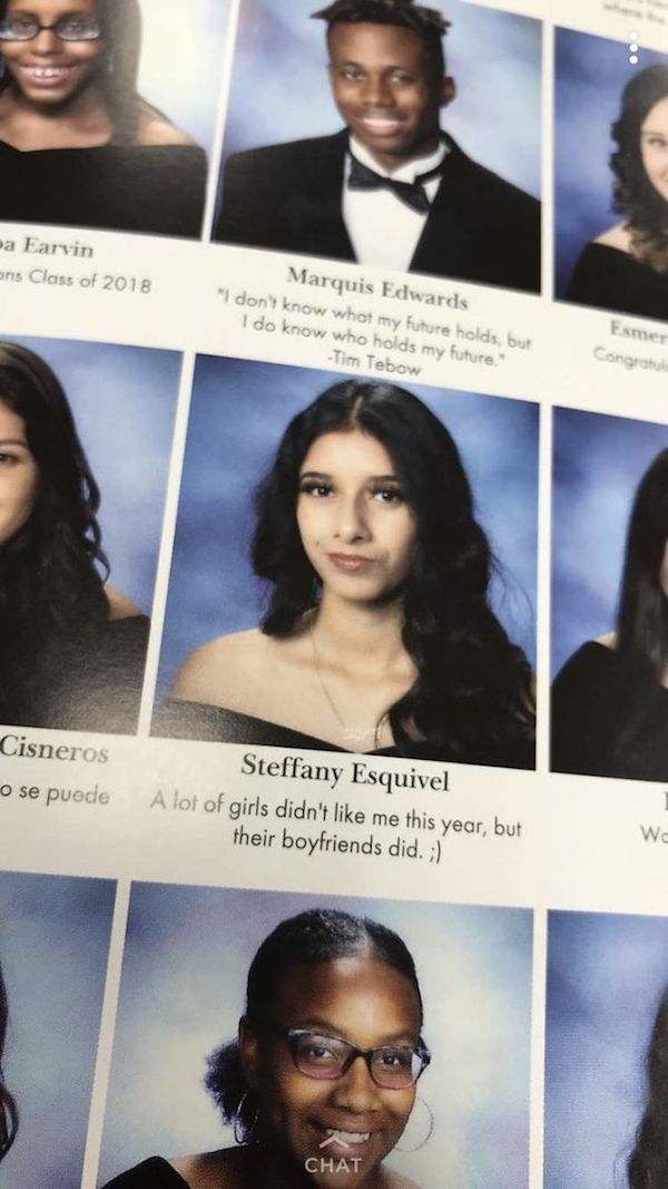 funny senior quotes - a Earvin ons Class of 2018 Marquis Edwards "I don'know what my future holds, but I do know who holds my future." Tim Tebow Esmer Congrato Cisneros o se puede Steffany Esquivel A lot of girls didn't me this year, but their boyfriends 