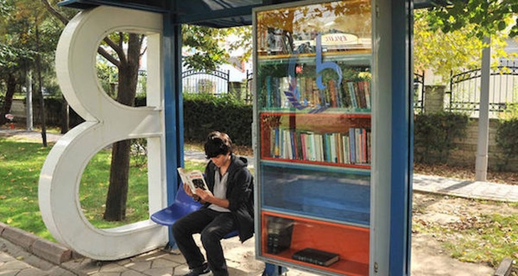 bus stop books - Cac