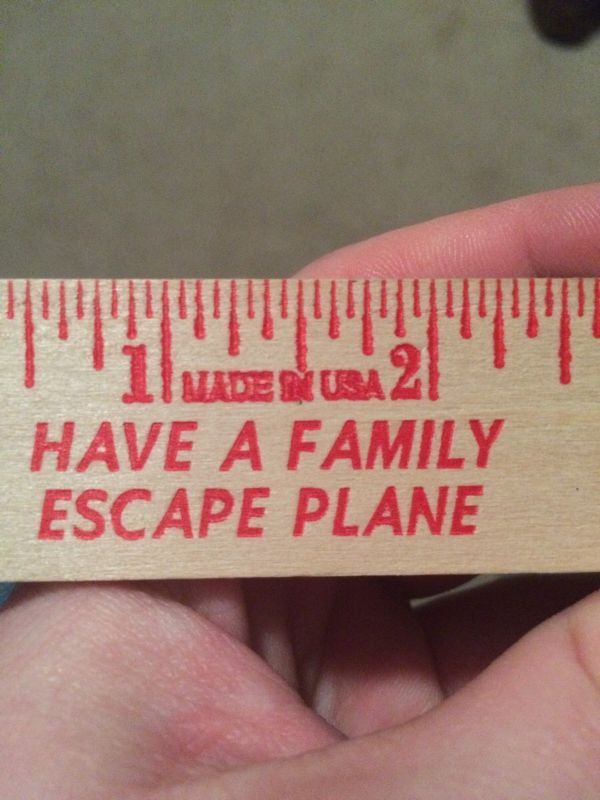 label - Til Maden Usa 217 Have A Family Escape Plane