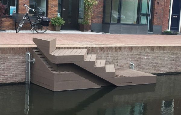 These stairs have a ramp for ducks.
