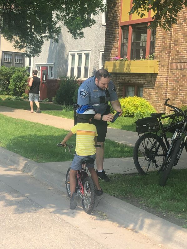 Police helped this kid find his way home after getting lost.