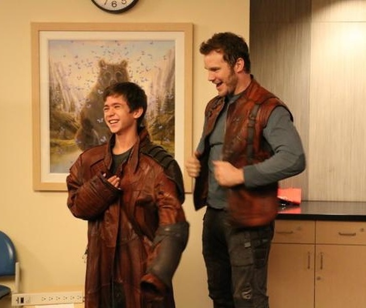 Chris Pratt shares his Star Lord costume when he visits sick kids.