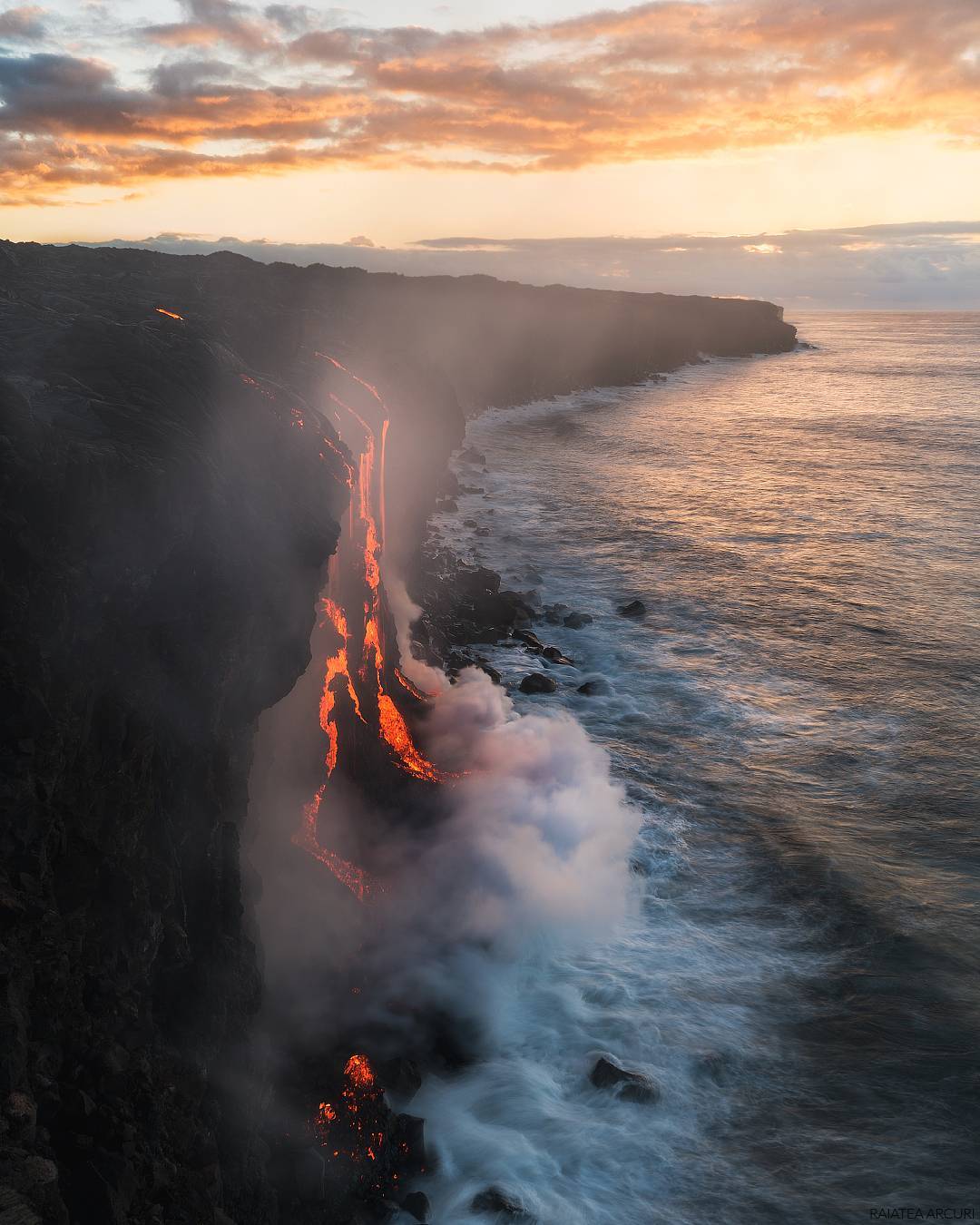 Lava from the 61g lava flow entering the ocean.