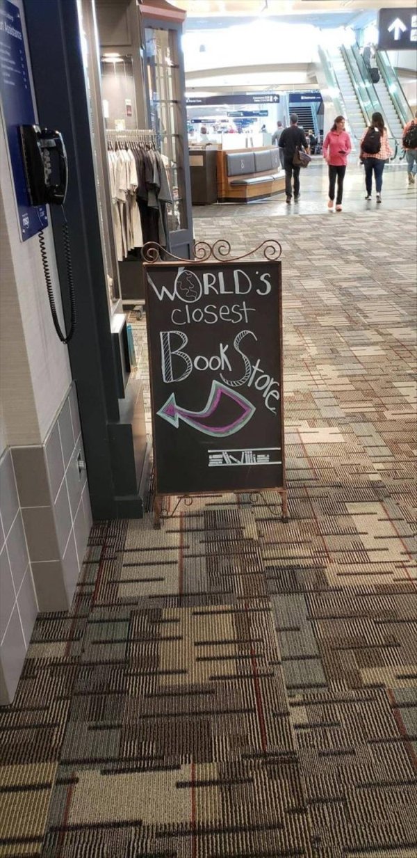floor - dhe w World'S closest Book Stor Sin