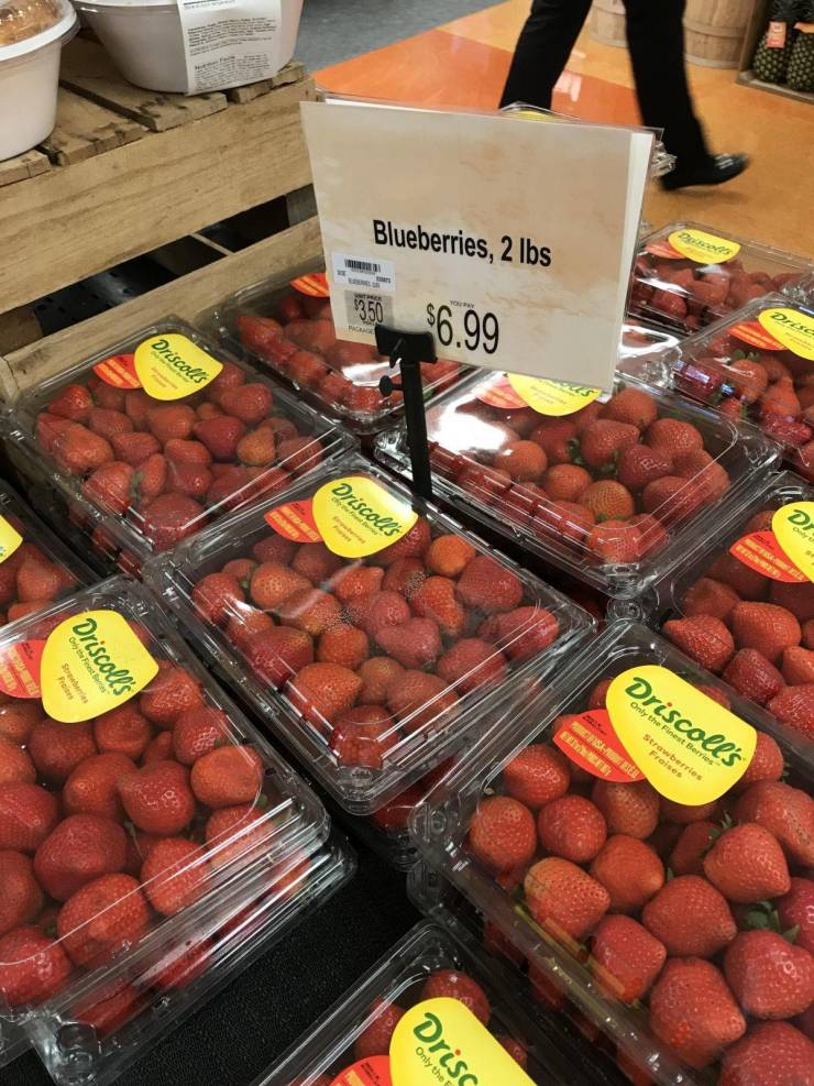 natural foods - Blueberries, 2 lbs 1350 $6.99 Driscolls Driscolls 27 Only the Festes Driscoles Driscoll's Ere Strawberries Driss Only the