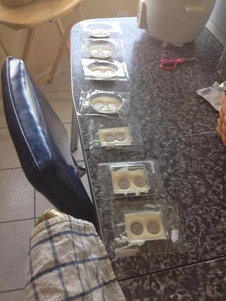 A boy with disabilities hated baths but loved coins, so his mother made soap with coins.