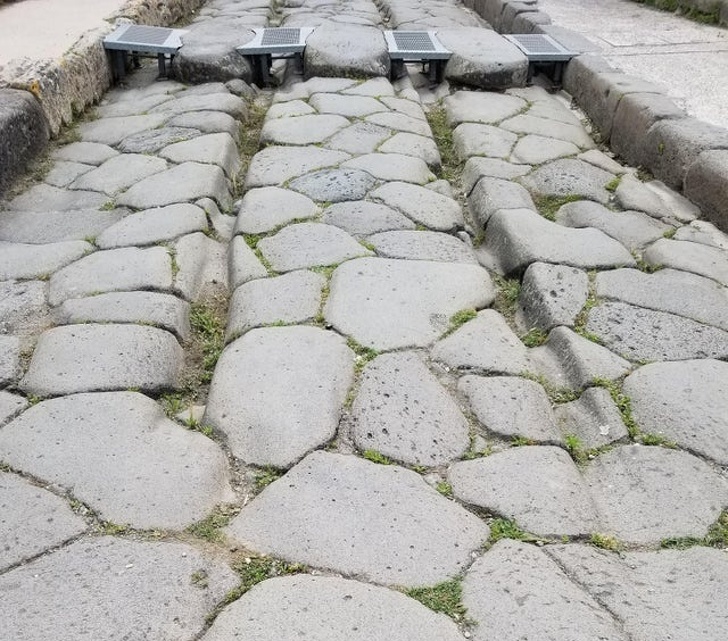 pompeii road