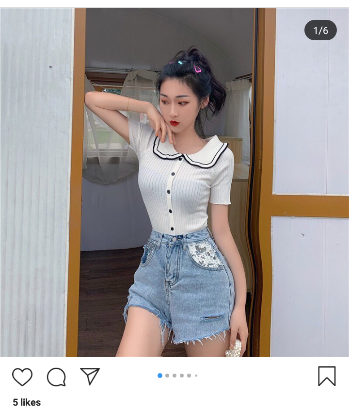 fake girls of Instagram - waist and arm photoshop bending