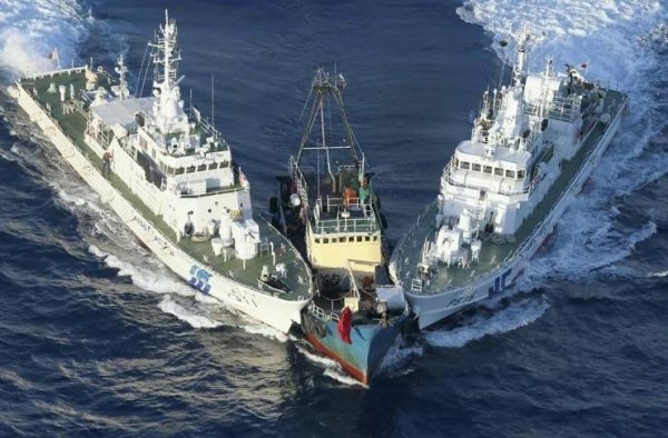 japanese coast guard ram chinese boat