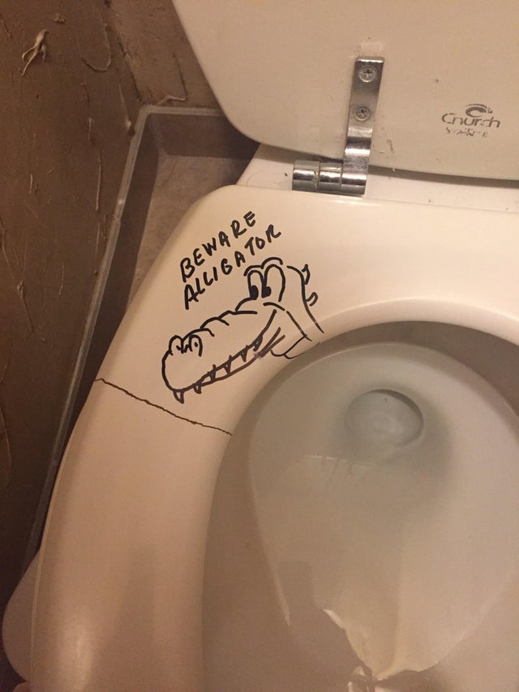 toilet seat cracked - Church Beware Alligator mah