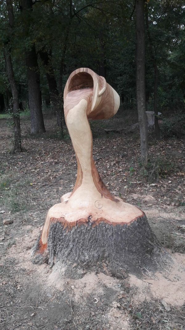 tree sculpture bucket