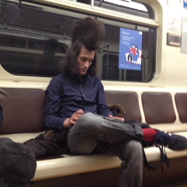 32 People on the subway that might confuse you.