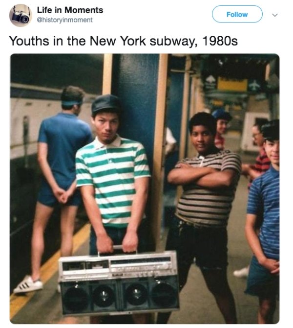 jamel shabazz - Life in Moments Youths in the New York subway, 1980s