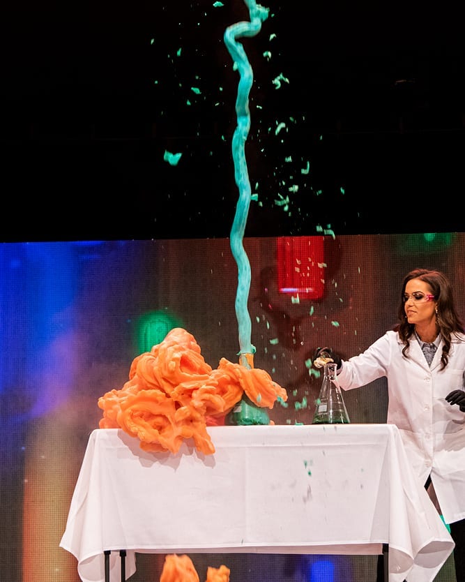 24-year-old Biochemist wins the Miss Virginia pageant by performing a science experiment onstage as her talent.