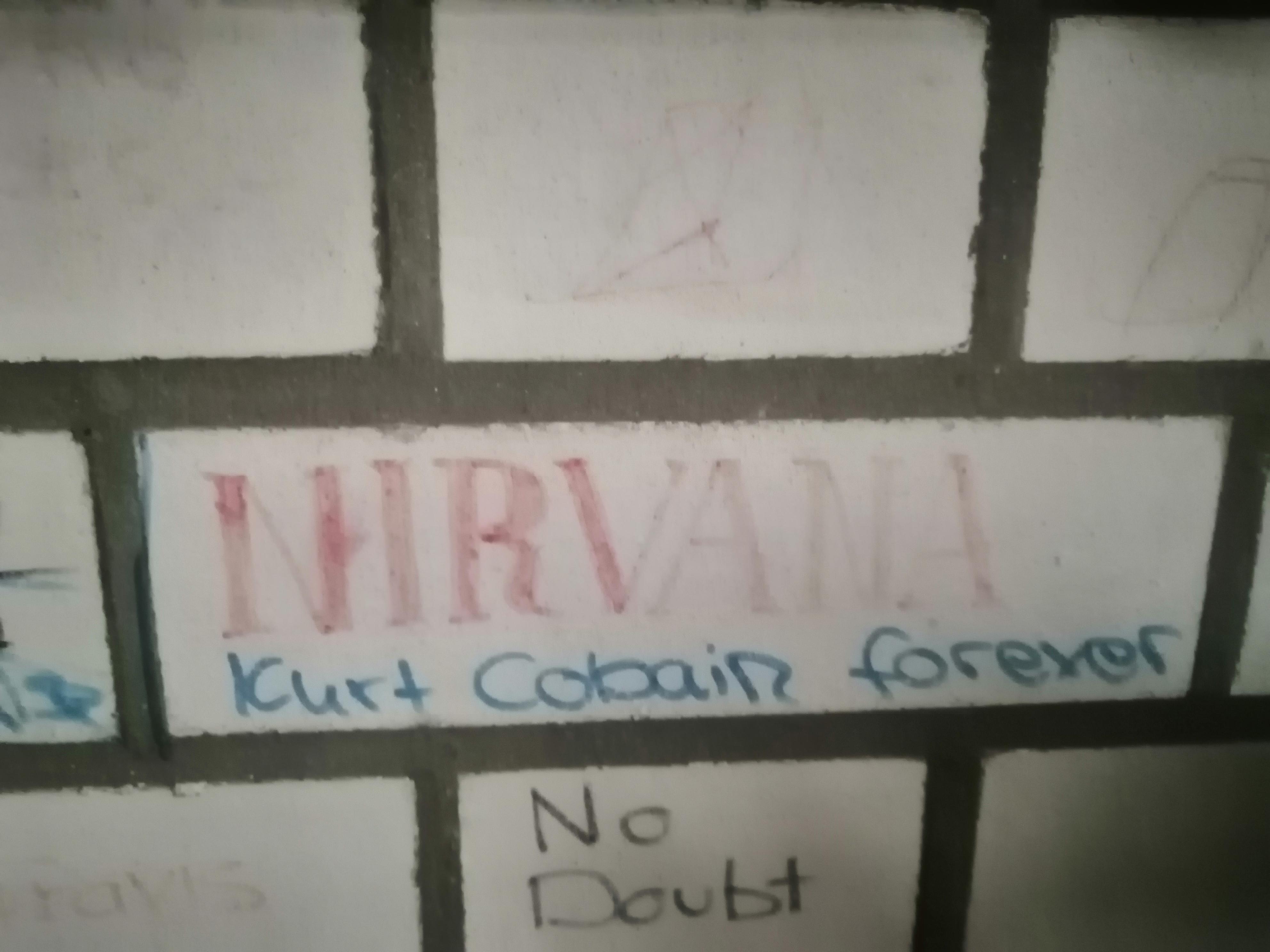 wall - Nbt Kurt Cobain forever No Doubt
