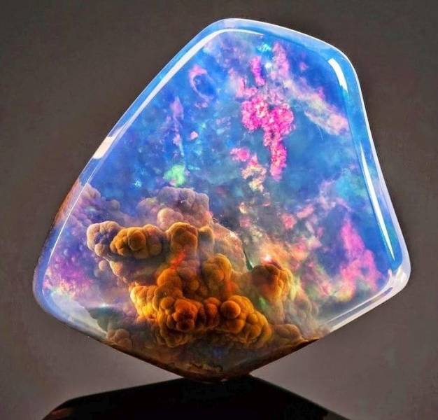 This opal looks like a giant explosion or the birth of the universe.