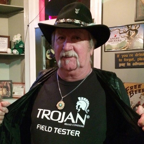 old people wearing hilarious shirts - Angry Orchard If you're drink to forget, plea ay in aduan Cree Beer Trojan Brand Condoms Field Tester