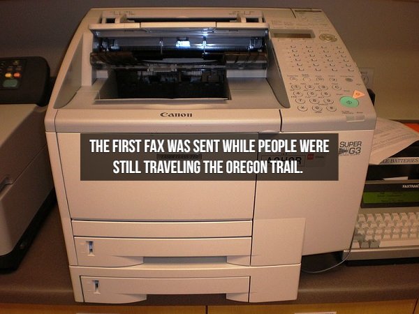 old fax machine - 220.00 De Cation The First Fax Was Sent While People Were Super Still Traveling The Oregon Trail.