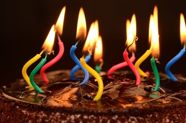 The modern tradition of singing happy birthday and blowing candles out on a cake originates in eighteenth century Germany.