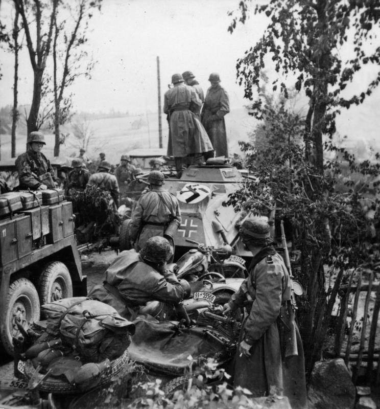 Panzergrenadier of the 3rd SS Panzer Division during Operation Barbarossa, September 1941.