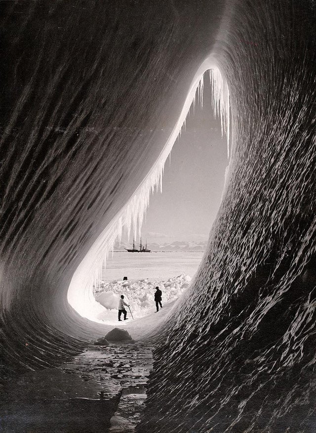 Terra Nova expedition to the Antarctic South Pole. None would survive the journey, 1910.