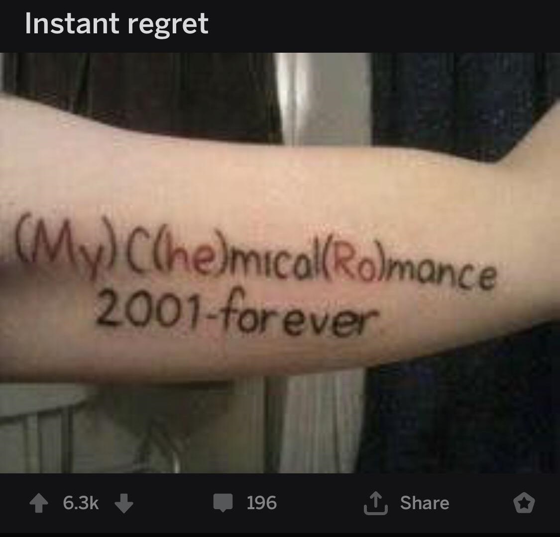 arm - Instant regret My Clhelmical Romance 2001forever 196 o