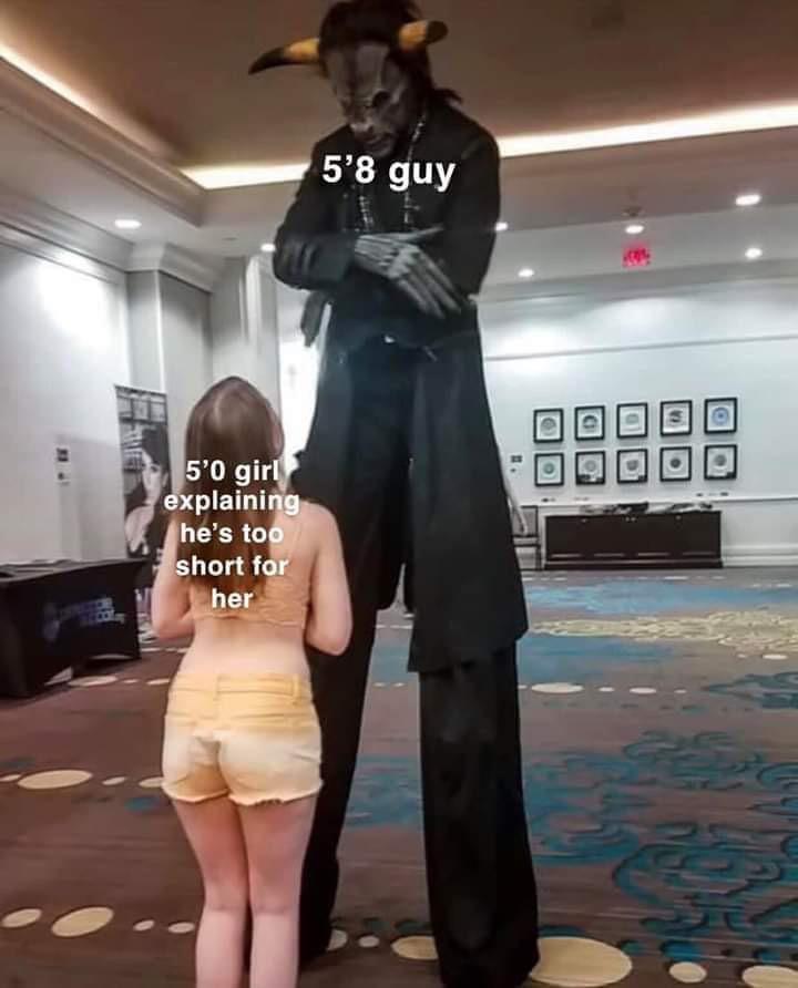 tall man short girl meme - 5'8 guy Ooooo Odood 5'0 girl explaining he's too short for her