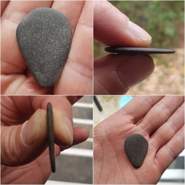 rock shaped like a guitar pick