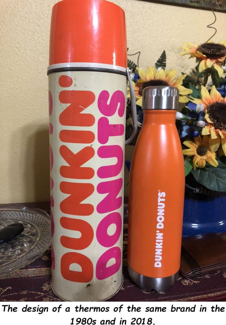 Dunkin' Donuts. Dunkin' Donuts The design of a thermos of the same brand in the 1980s and in 2018.