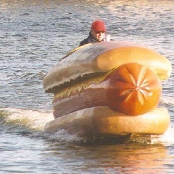 hot dog boat