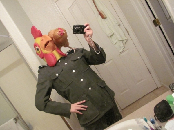 cursed image - chicken selfie
